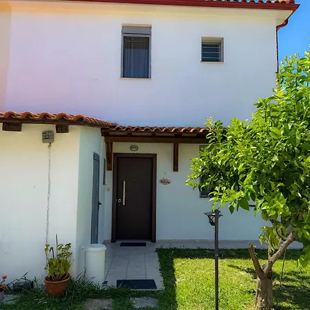 Elia Elegant Summer House Nyaraló
